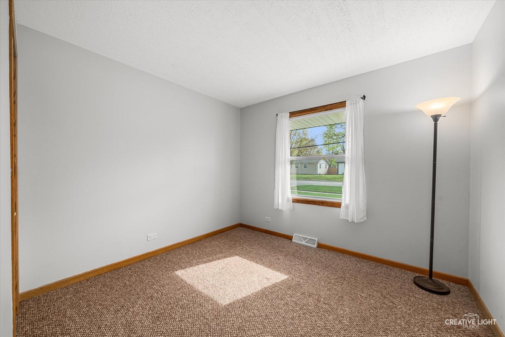 1117 Douglas Avenue, Aurora, IL 60505