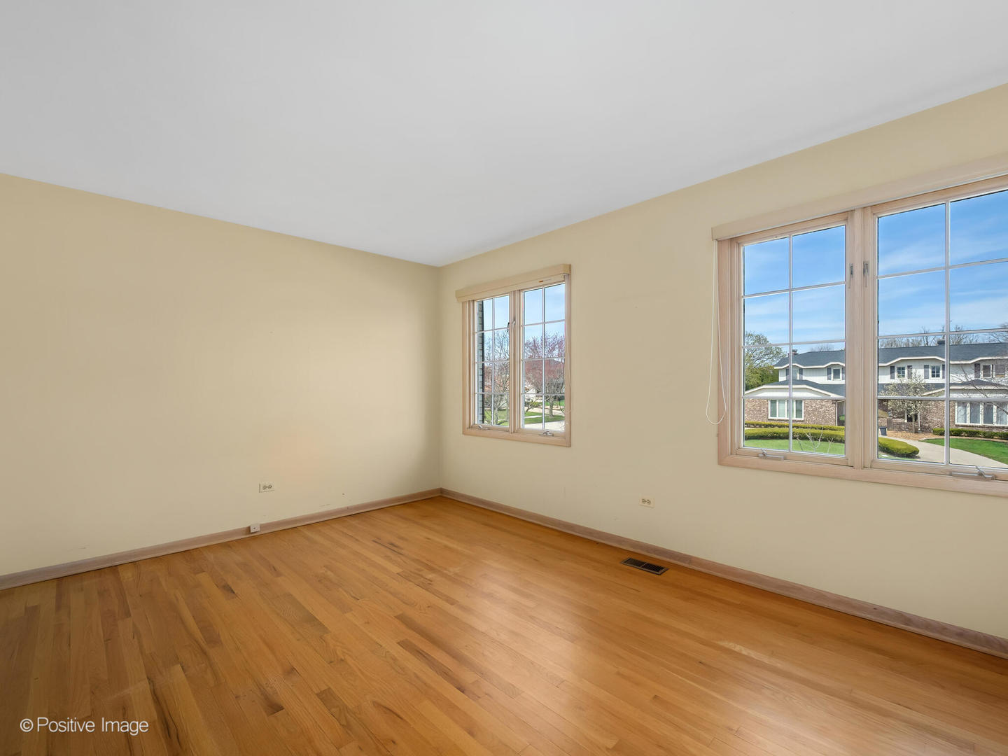 8335 Red Oak Lane, Orland Park, IL 60462