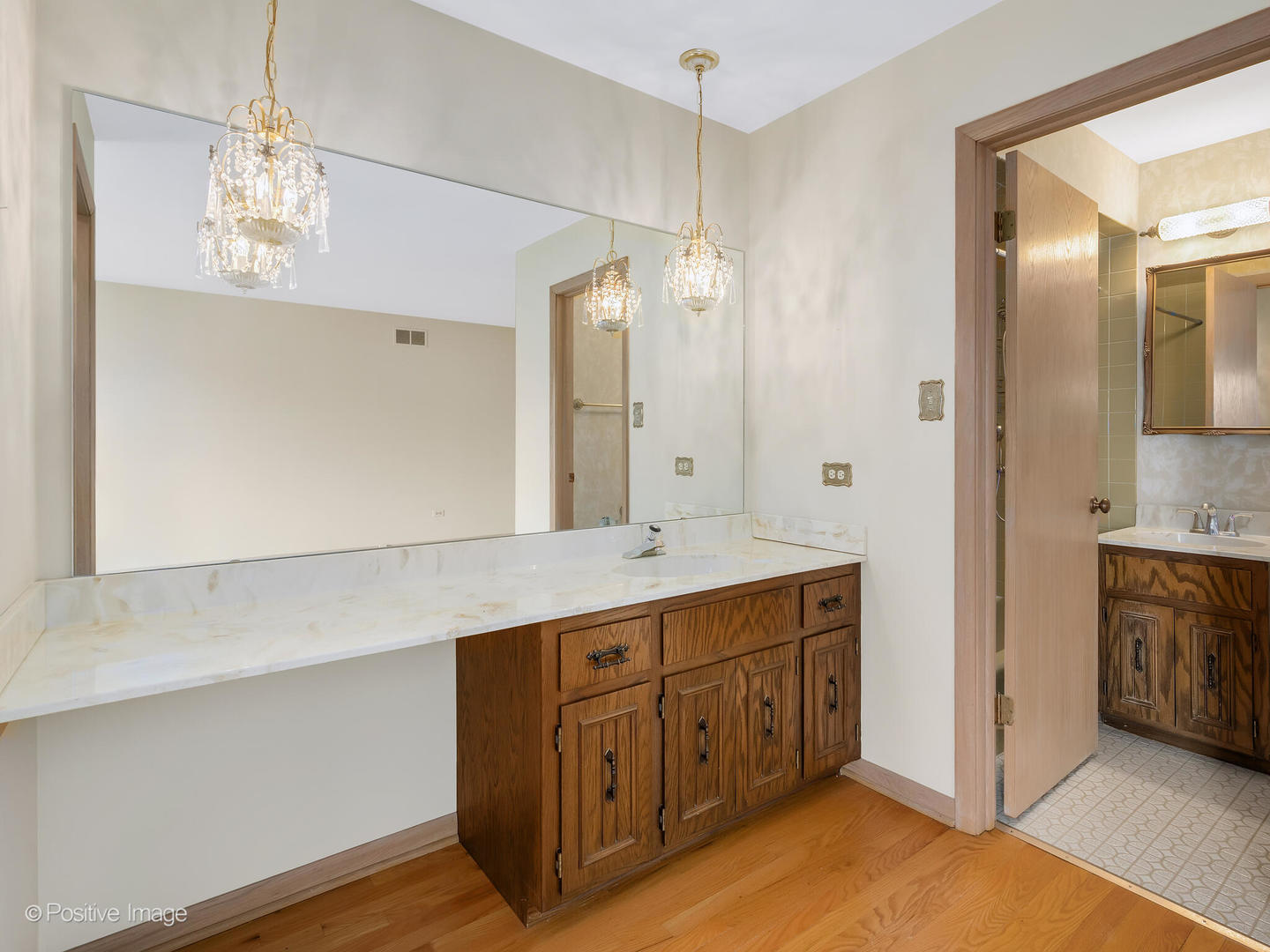 8335 Red Oak Lane, Orland Park, IL 60462