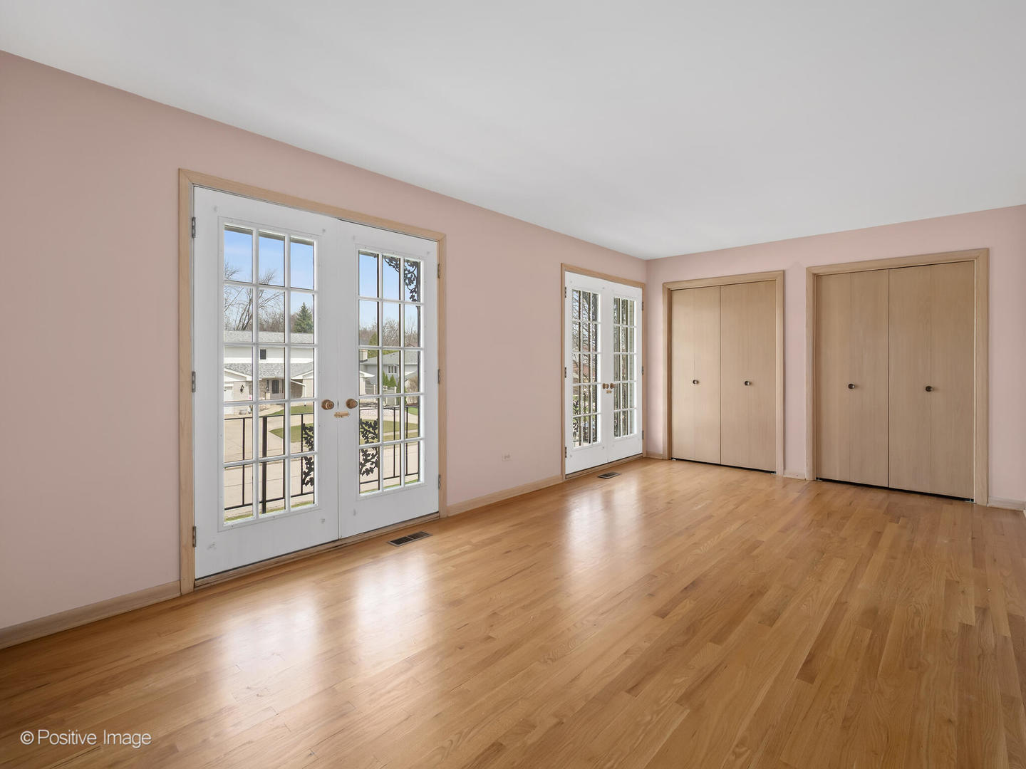 8335 Red Oak Lane, Orland Park, IL 60462