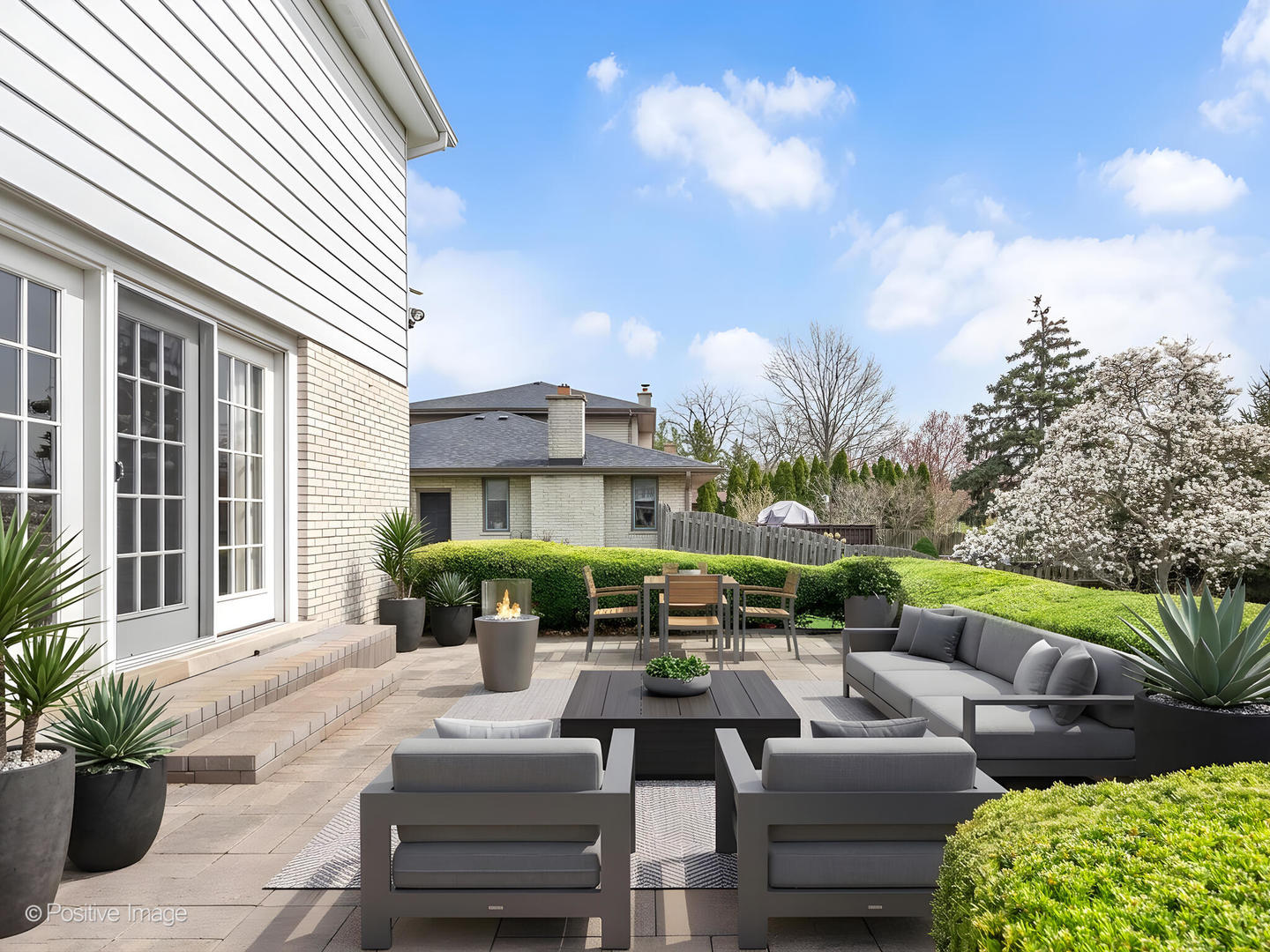 8335 Red Oak Lane, Orland Park, IL 60462