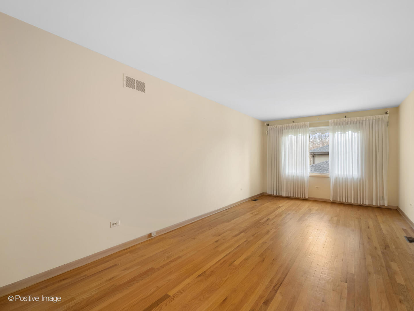 8335 Red Oak Lane, Orland Park, IL 60462