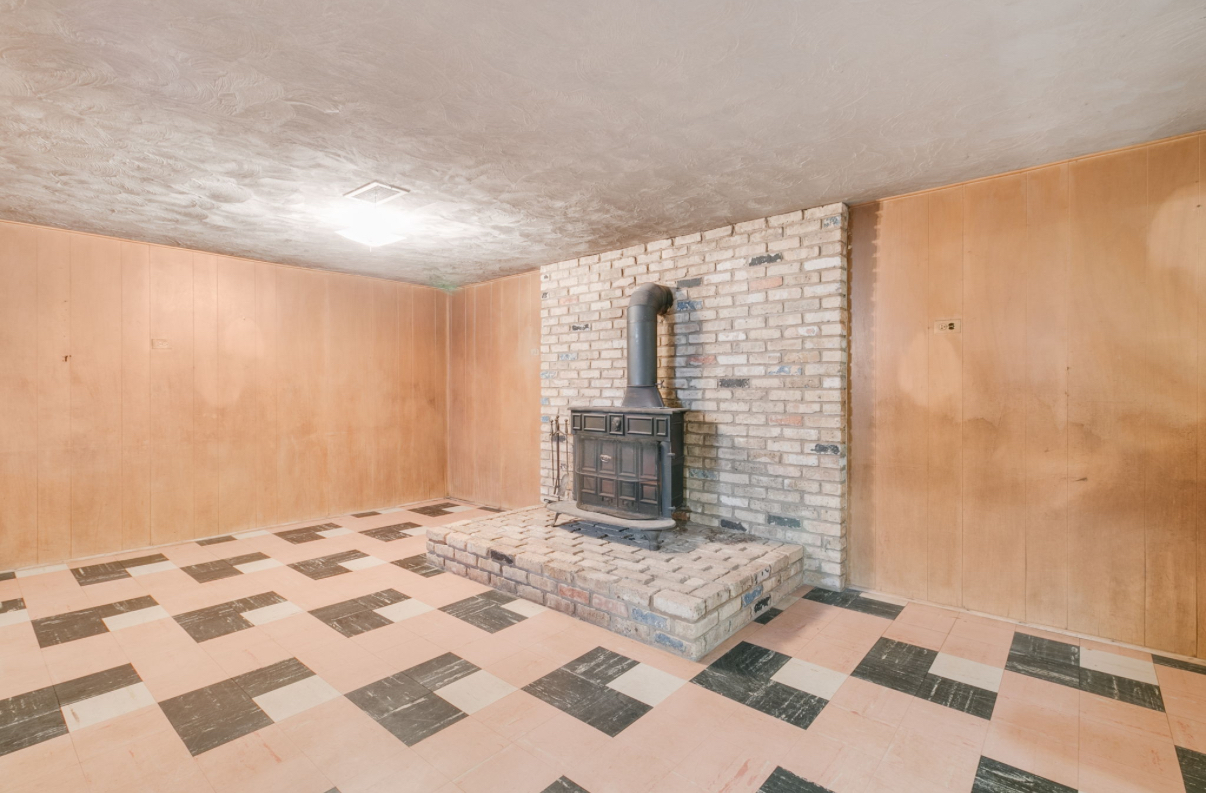 9534 S Sacramento Avenue, Evergreen Park, IL 60805