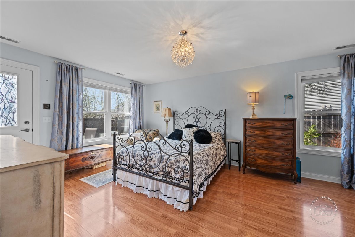 2138 Derby Court, Wheaton, IL 60189