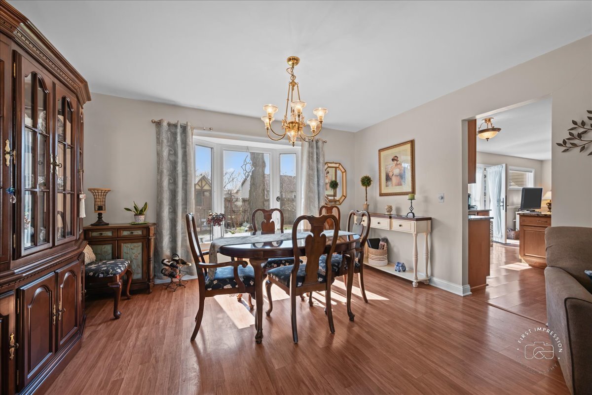 2138 Derby Court, Wheaton, IL 60189