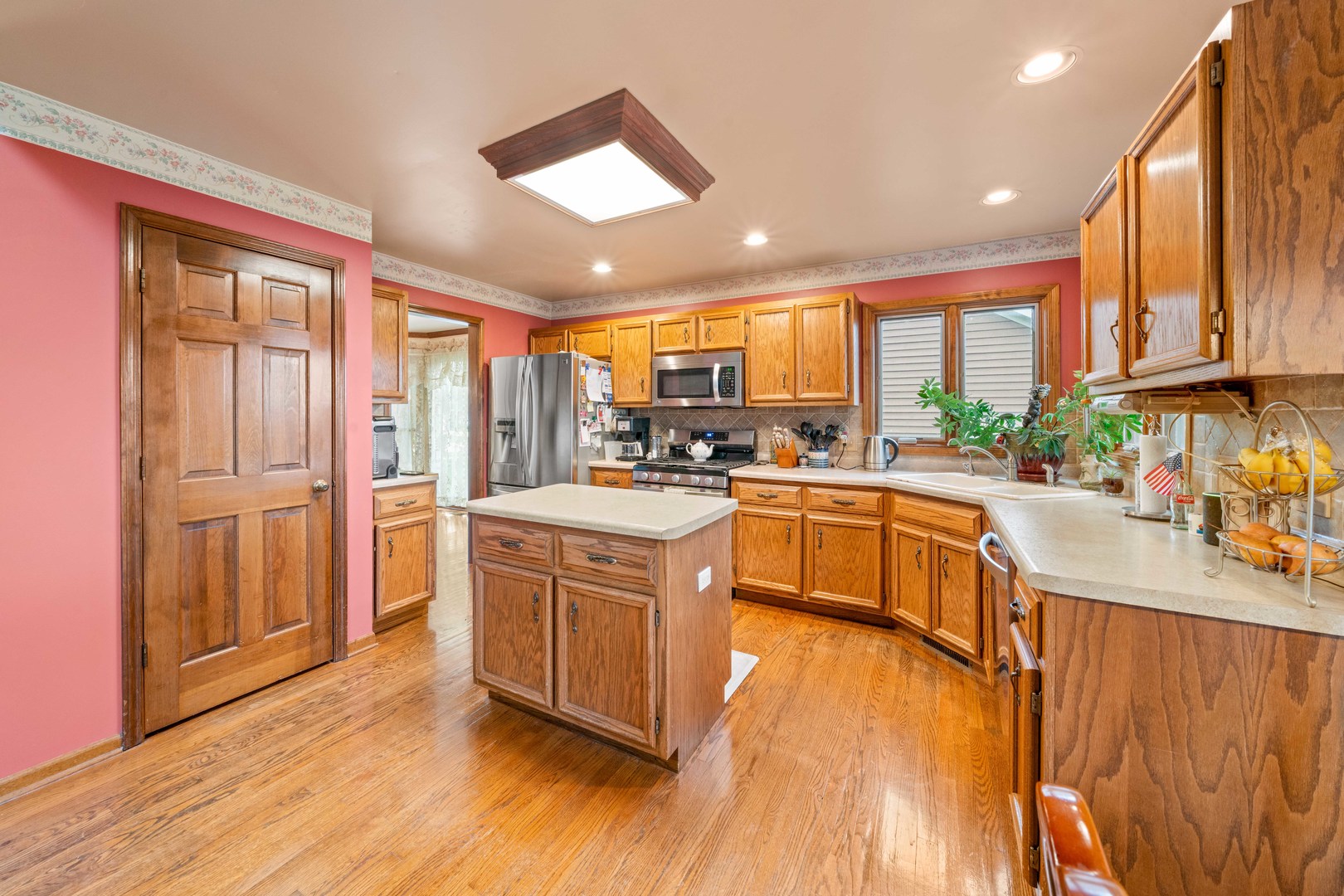 520 Rees Street, Hinckley, IL 60520