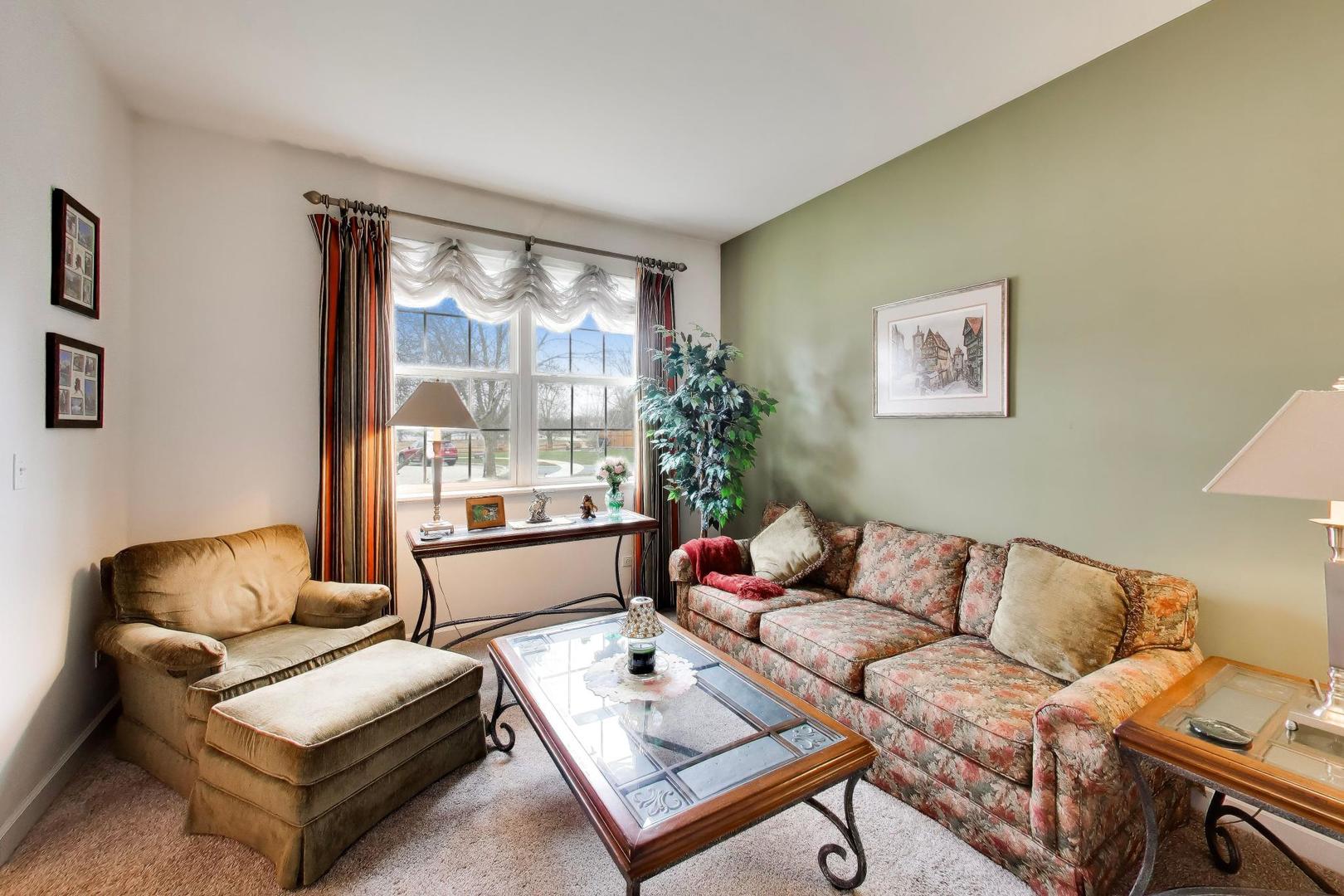 5660 Trinity Court, Gurnee, IL 60031