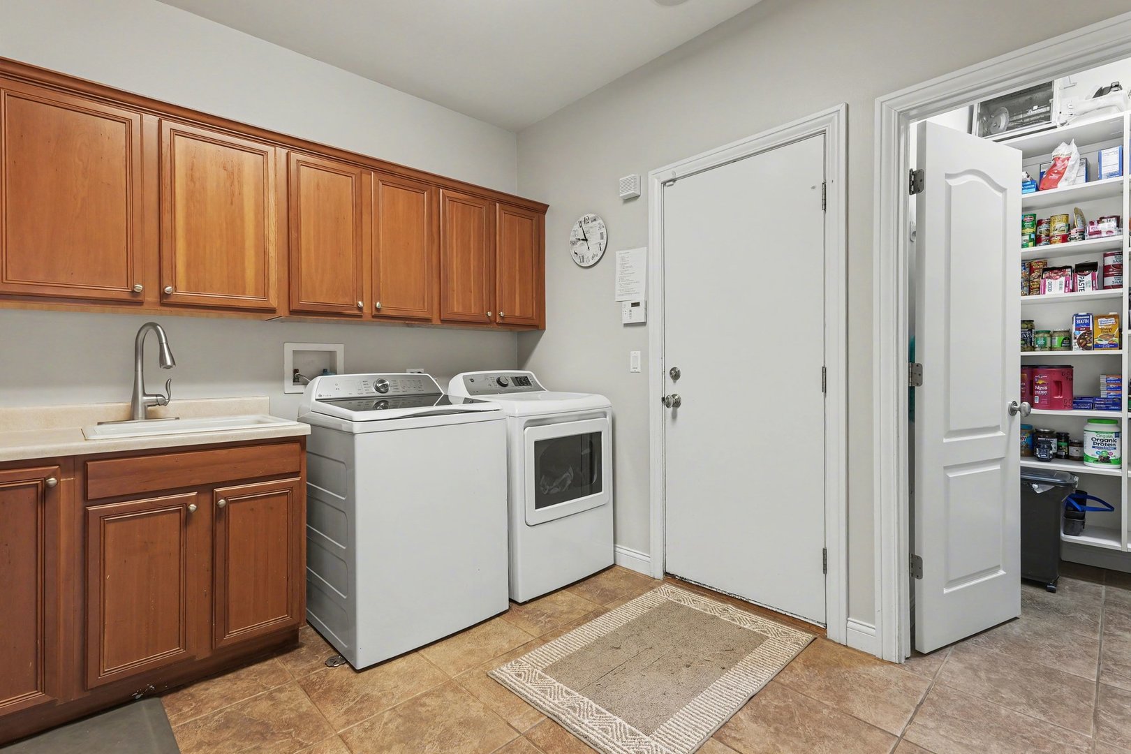 608 Rookery Lane, Joliet, IL 60431