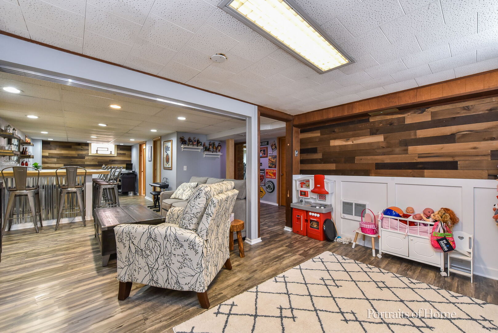 856 N Webster Street, Naperville, IL 60563