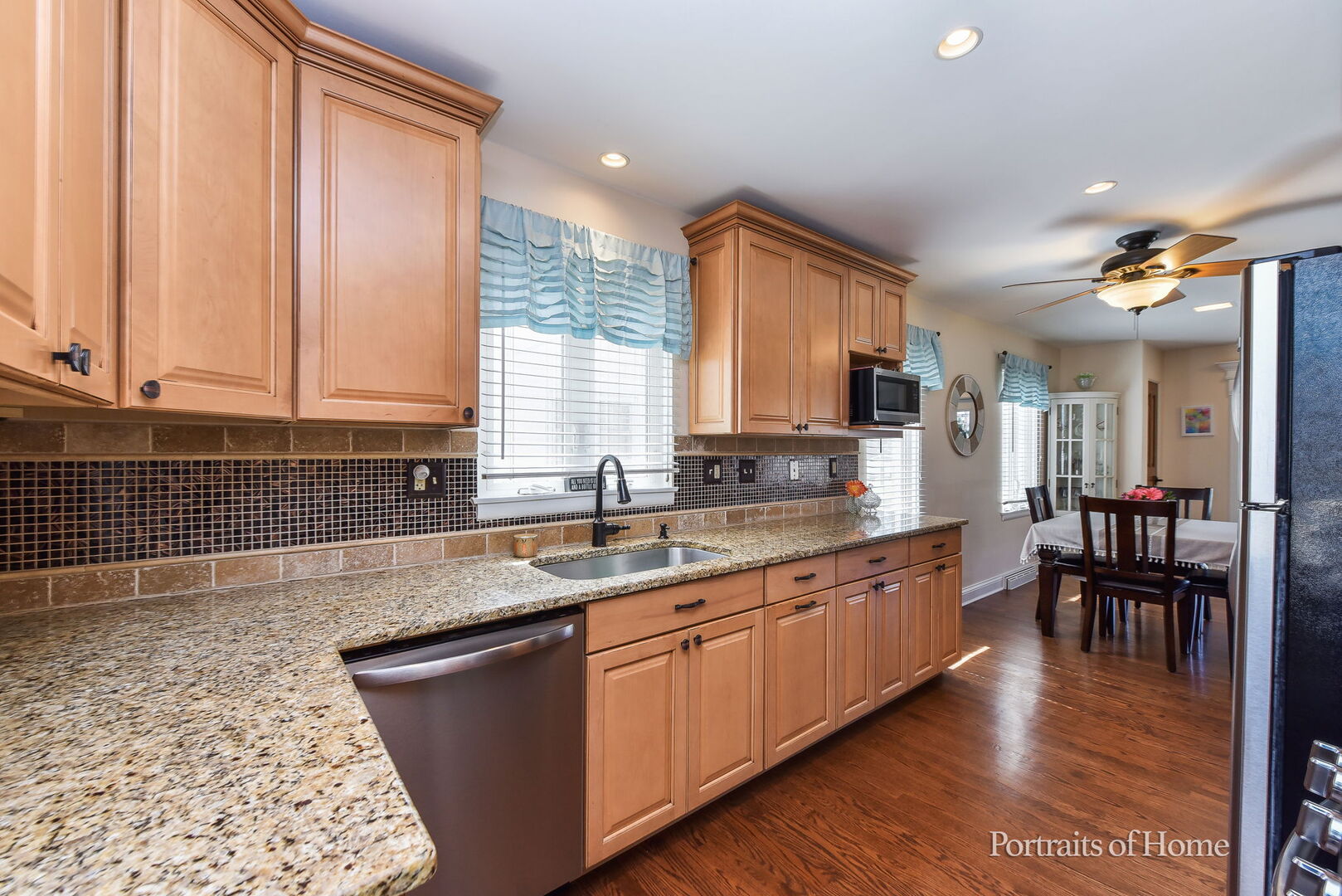 856 N Webster Street, Naperville, IL 60563