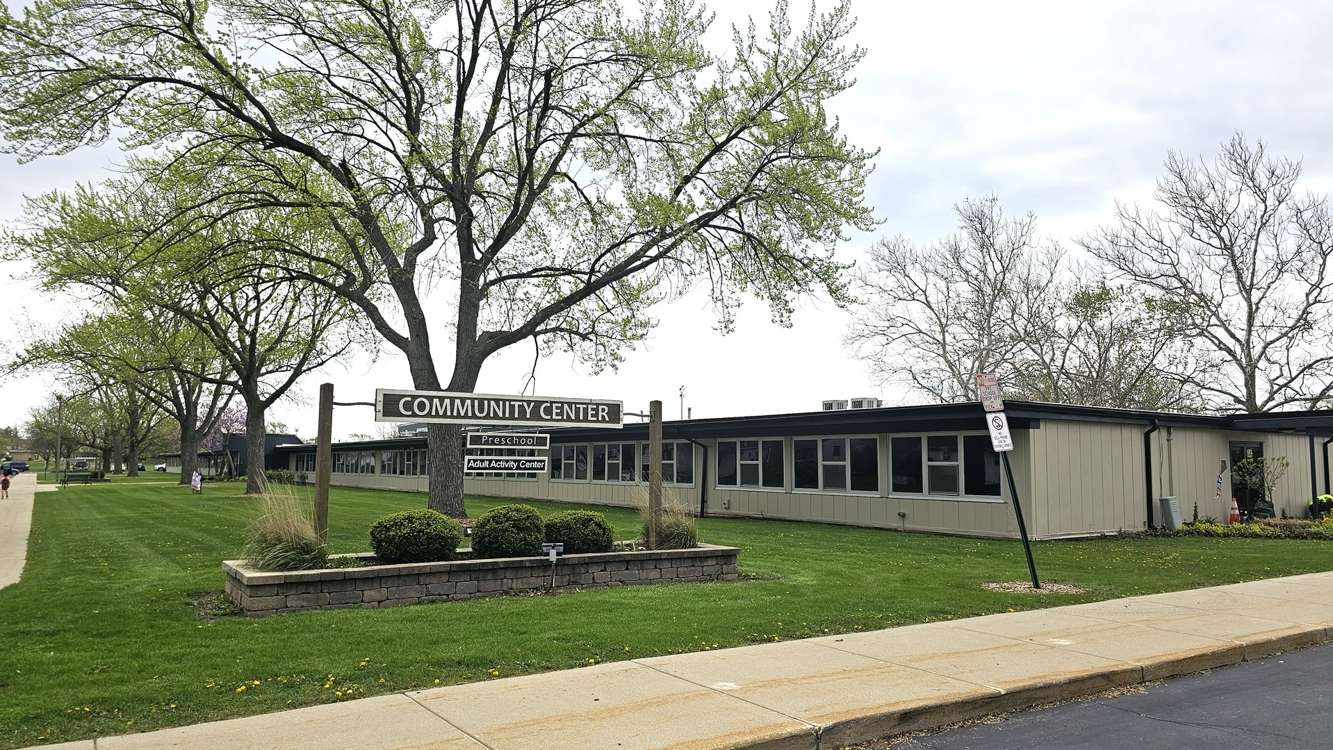 409 Lexington Lane, Rolling Meadows, IL 60008