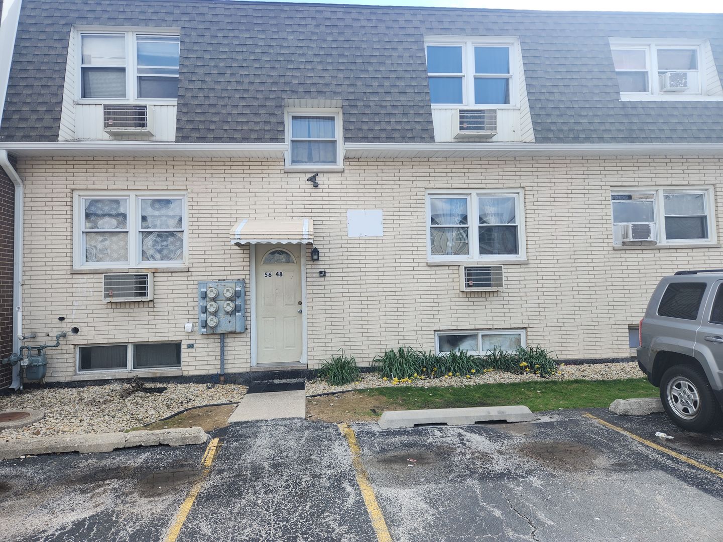 5648 Saint James Court, Oak Lawn, IL 60453