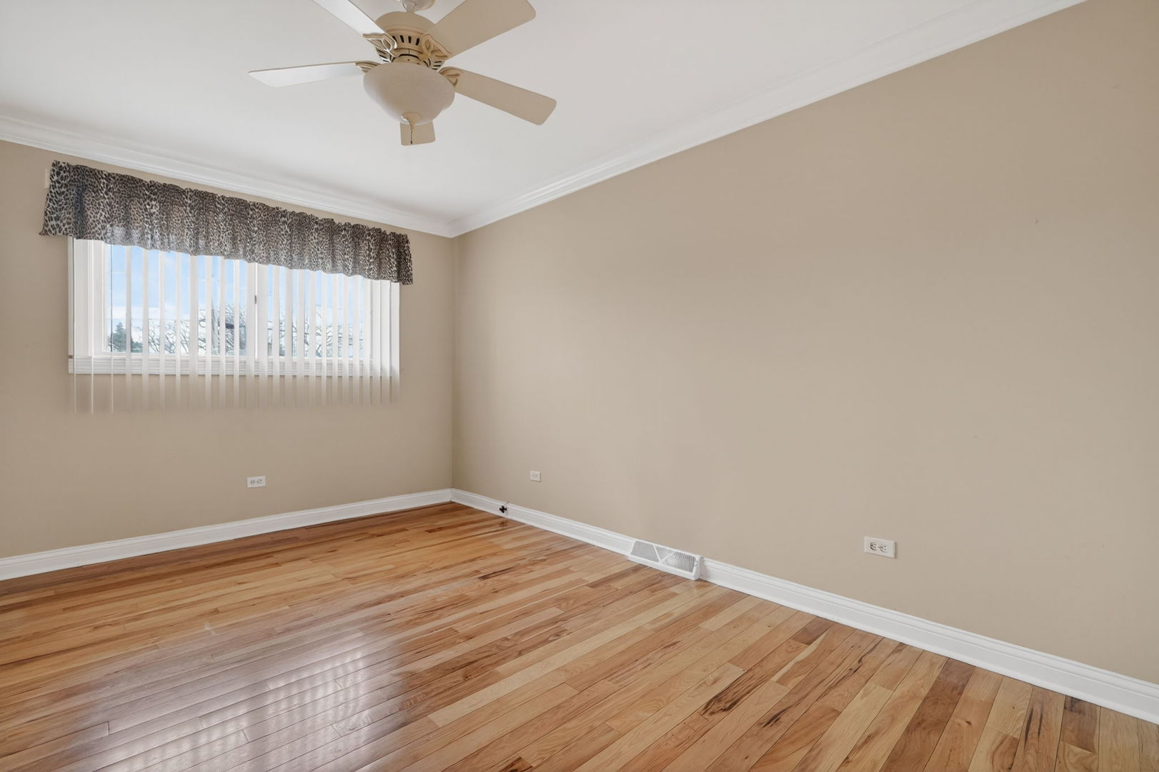 7525 Lorel Avenue, Burbank, IL 60459