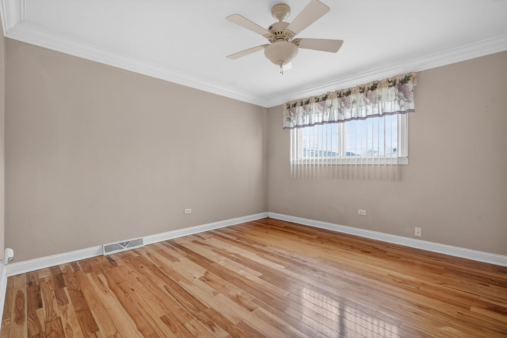 7525 Lorel Avenue, Burbank, IL 60459