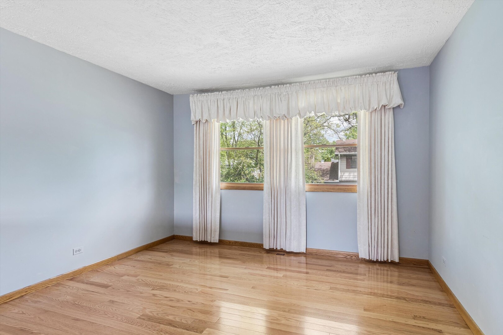 5S671 Park Meadow Drive, Naperville, IL 60540