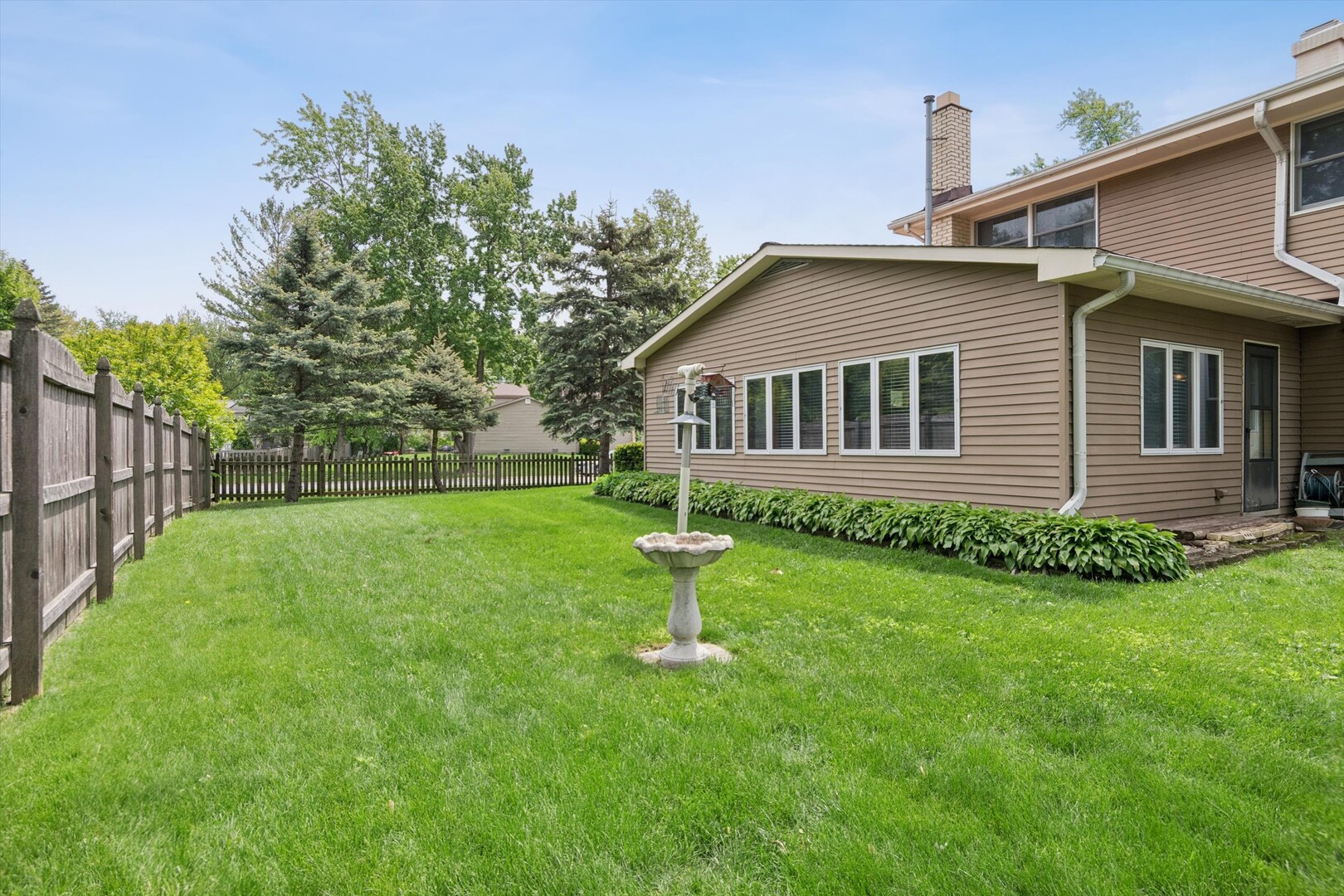 5S671 Park Meadow Drive, Naperville, IL 60540