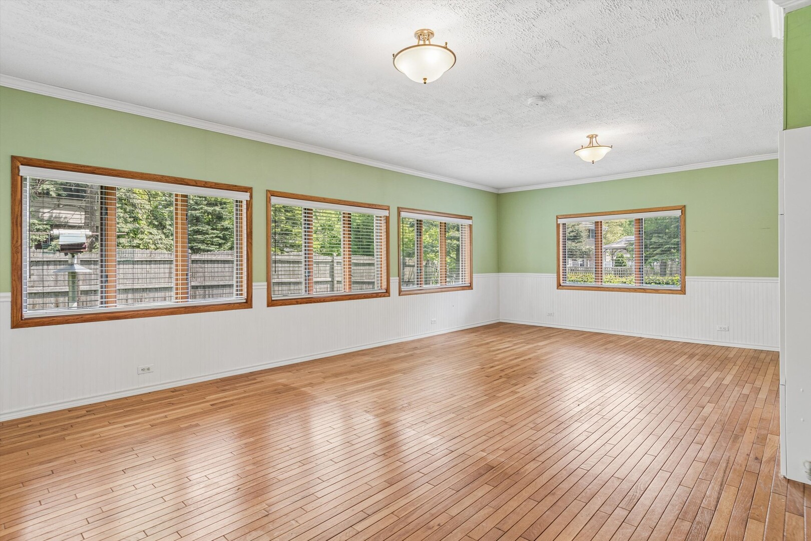 5S671 Park Meadow Drive, Naperville, IL 60540