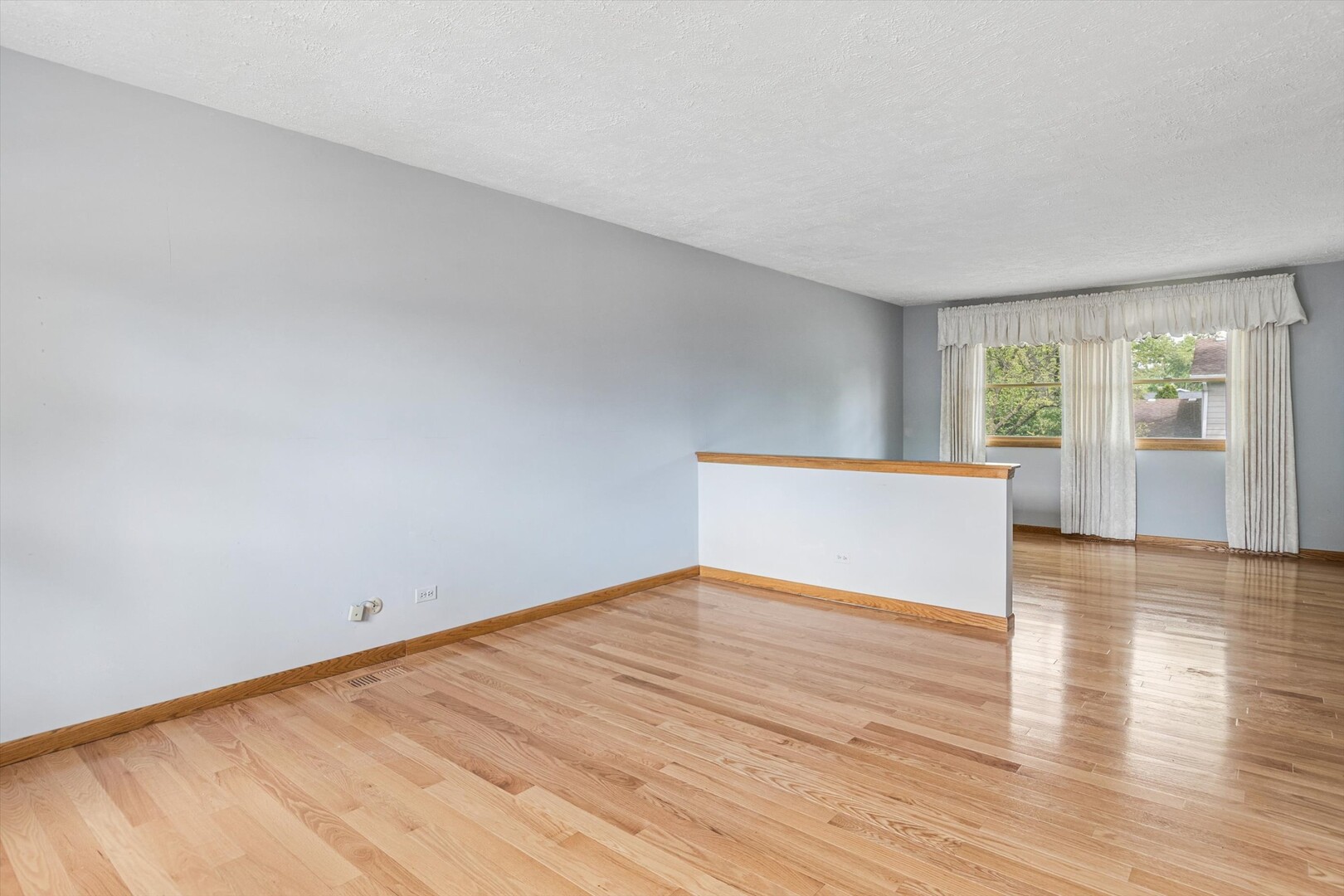 5S671 Park Meadow Drive, Naperville, IL 60540