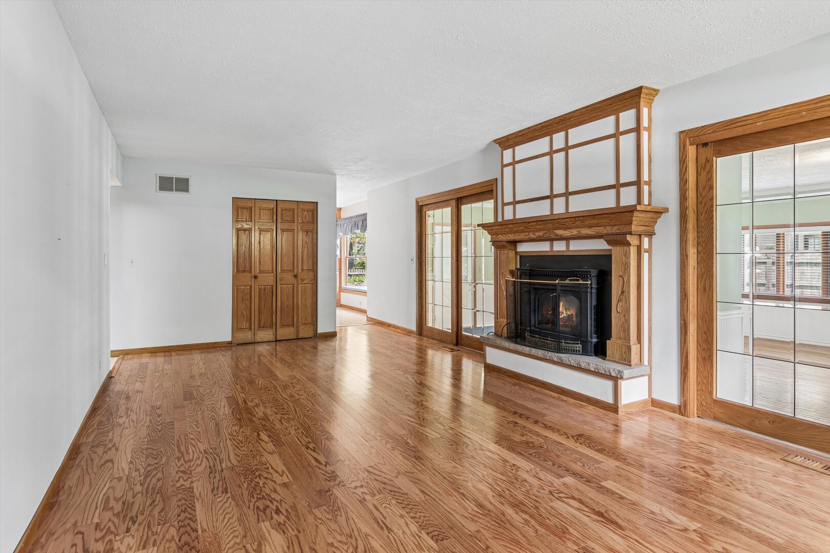 5S671 Park Meadow Drive, Naperville, IL 60540