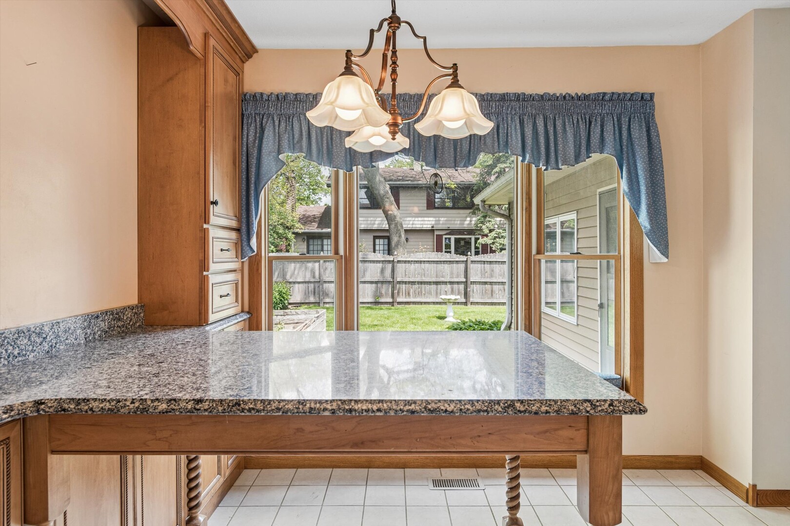 5S671 Park Meadow Drive, Naperville, IL 60540