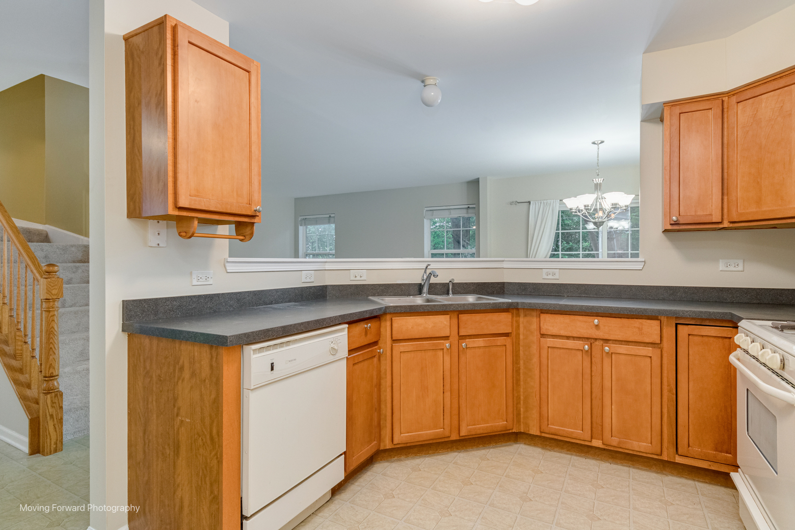 2417 Stoughton Circle #2417, Aurora, IL 60502