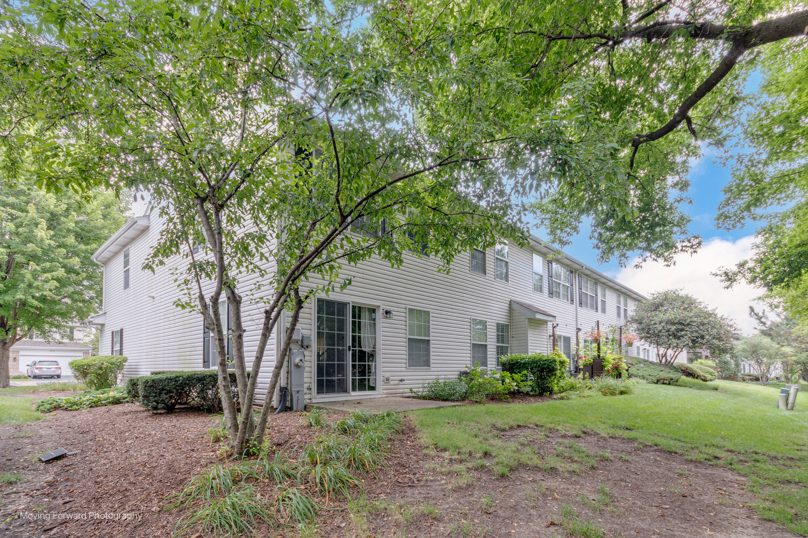 2417 Stoughton Circle #2417, Aurora, IL 60502