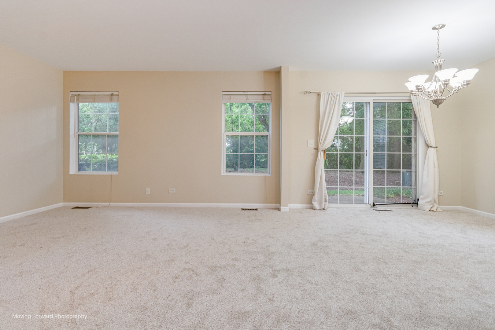 2417 Stoughton Circle #2417, Aurora, IL 60502