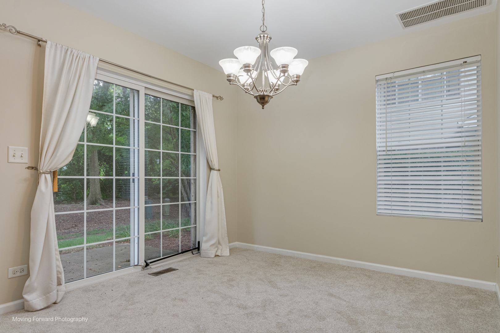 2417 Stoughton Circle #2417, Aurora, IL 60502