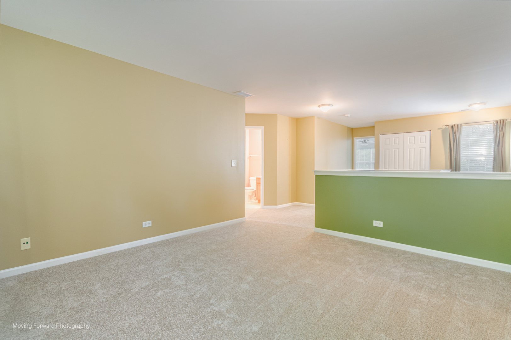 2417 Stoughton Circle #2417, Aurora, IL 60502