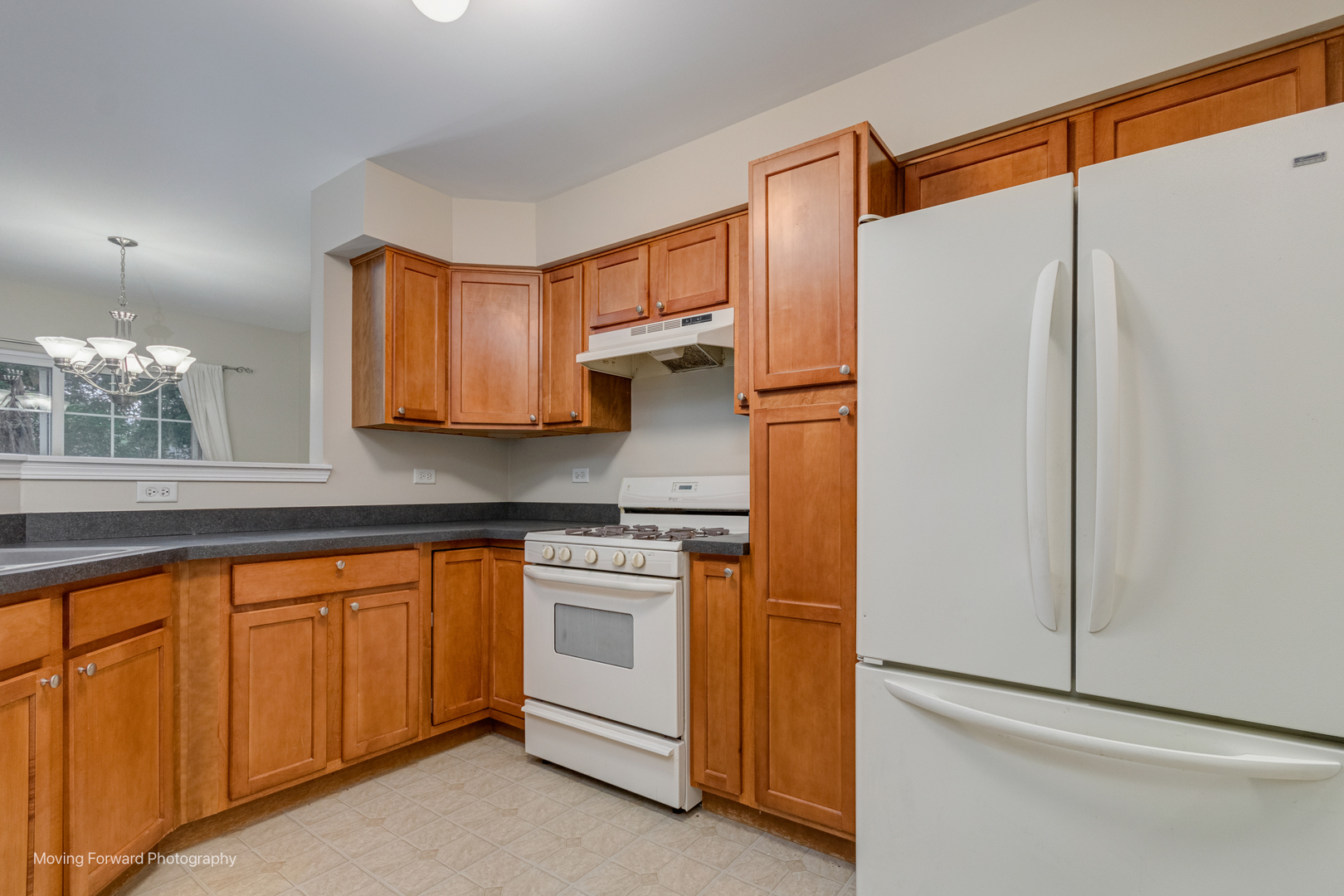 2417 Stoughton Circle #2417, Aurora, IL 60502