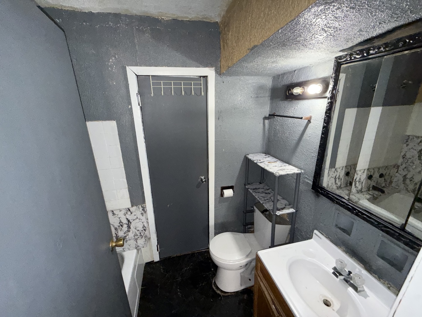 13150 S Forrestville Avenue, Chicago, IL 60827