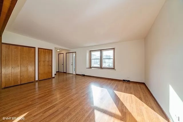 35 Evergreen Drive, Streamwood, IL 60107