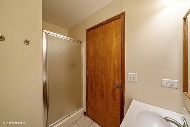 35 Evergreen Drive, Streamwood, IL 60107