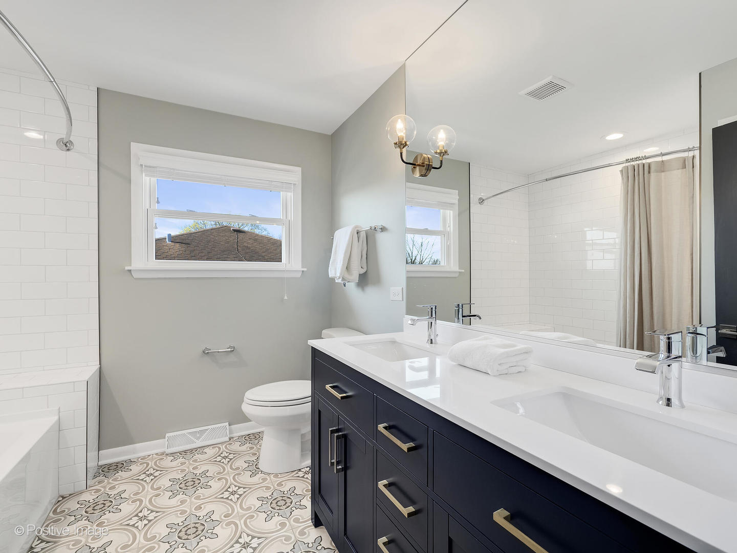 452 E Adams Street, Elmhurst, IL 60126