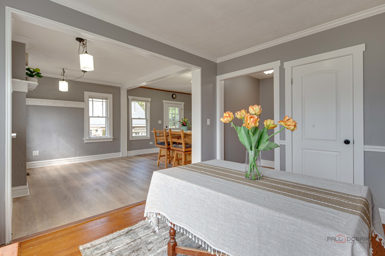 300 E Sheridan Place, Lake Bluff, IL 60044