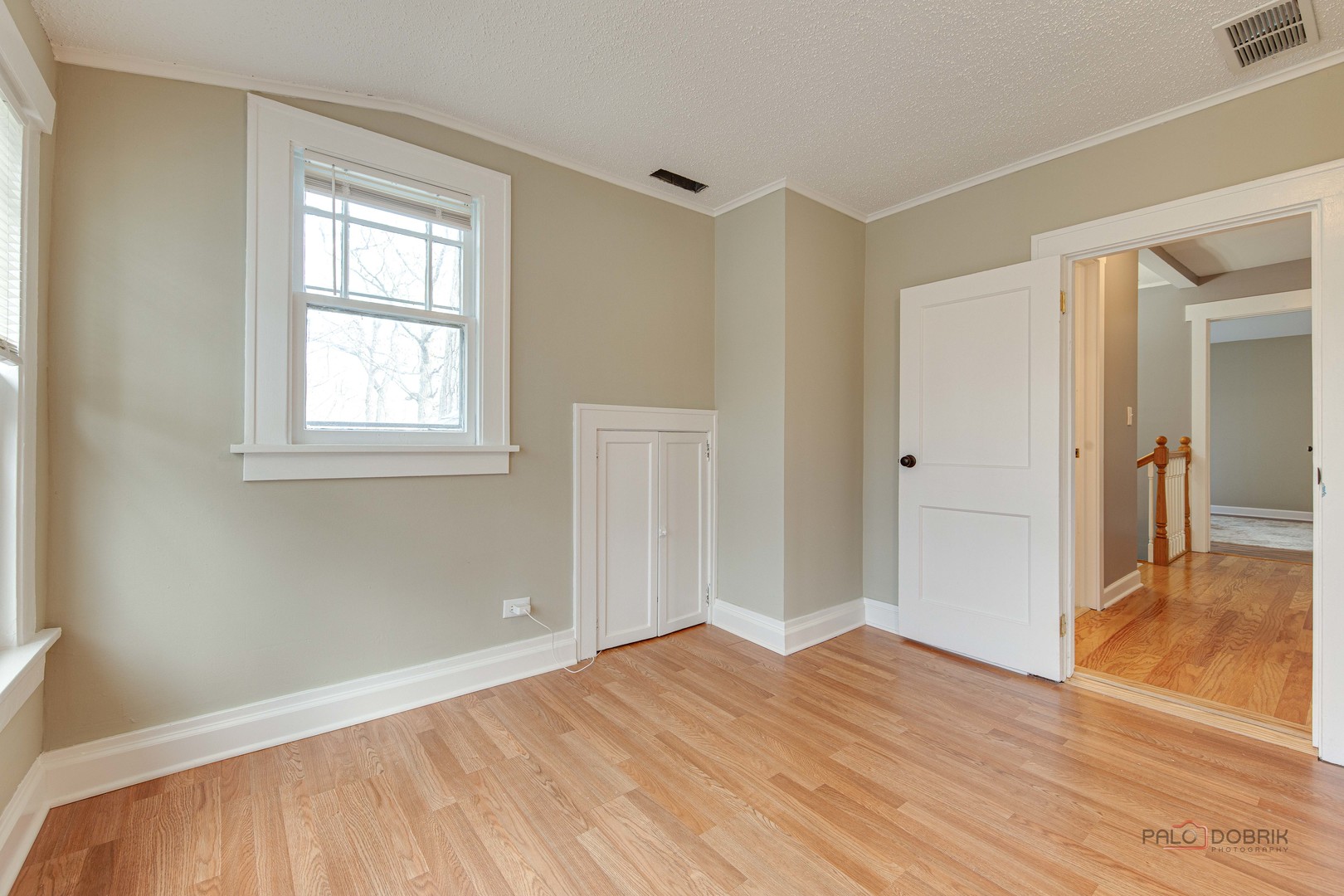 300 E Sheridan Place, Lake Bluff, IL 60044