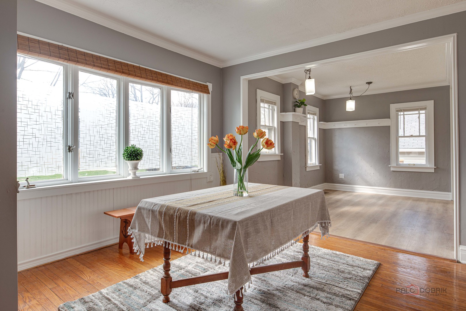 300 E Sheridan Place, Lake Bluff, IL 60044