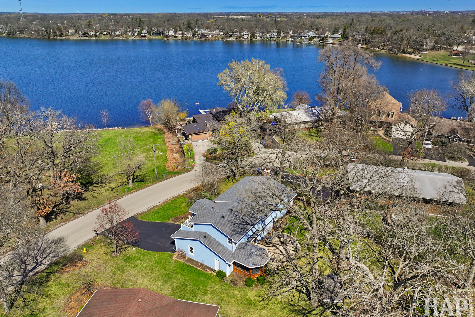 33254 N Cove Road, Grayslake, IL 60030