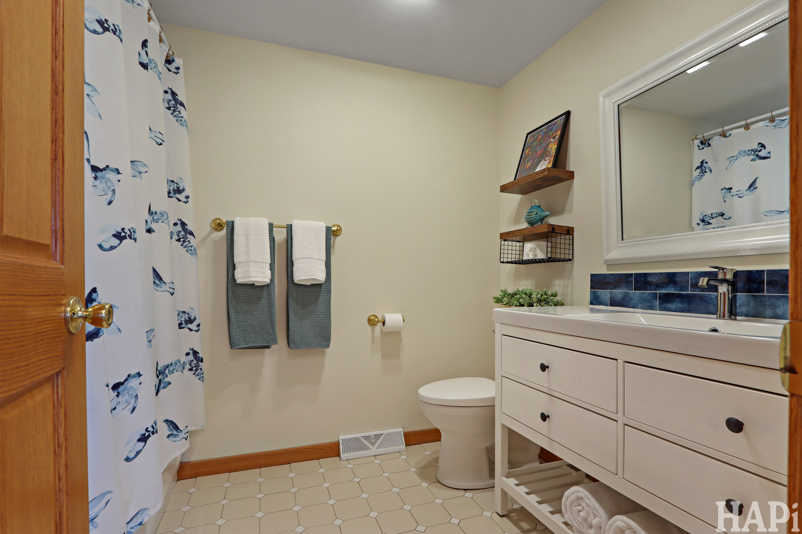 33254 N Cove Road, Grayslake, IL 60030