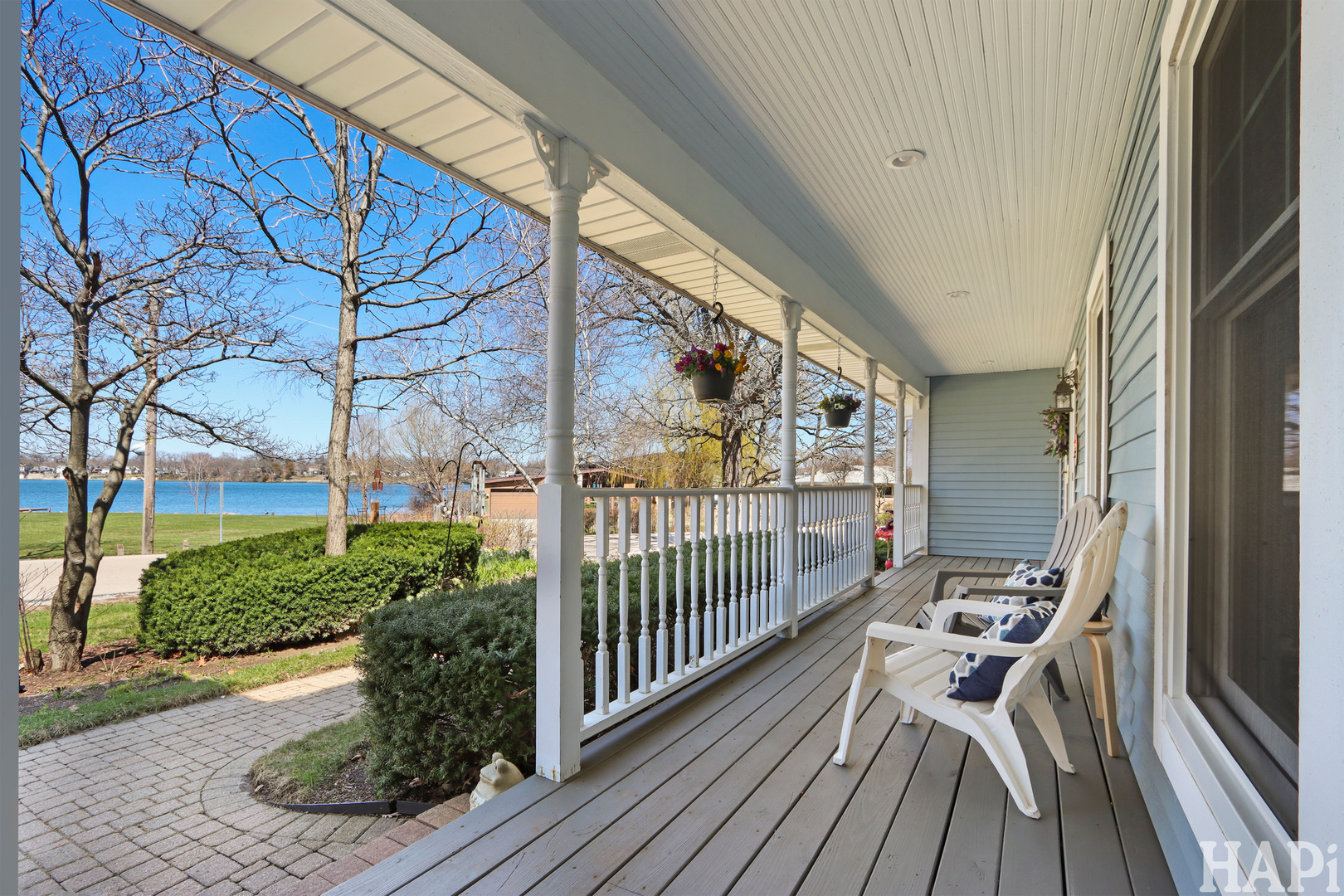 33254 N Cove Road, Grayslake, IL 60030