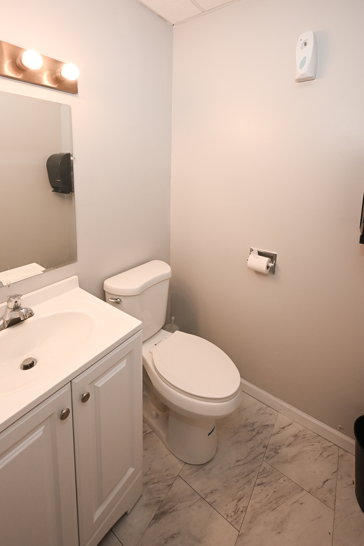 1101 W IRVING PARK Road, Bensenville, IL 60106