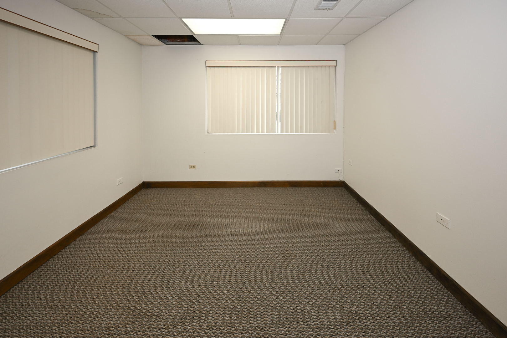 1101 W IRVING PARK Road, Bensenville, IL 60106