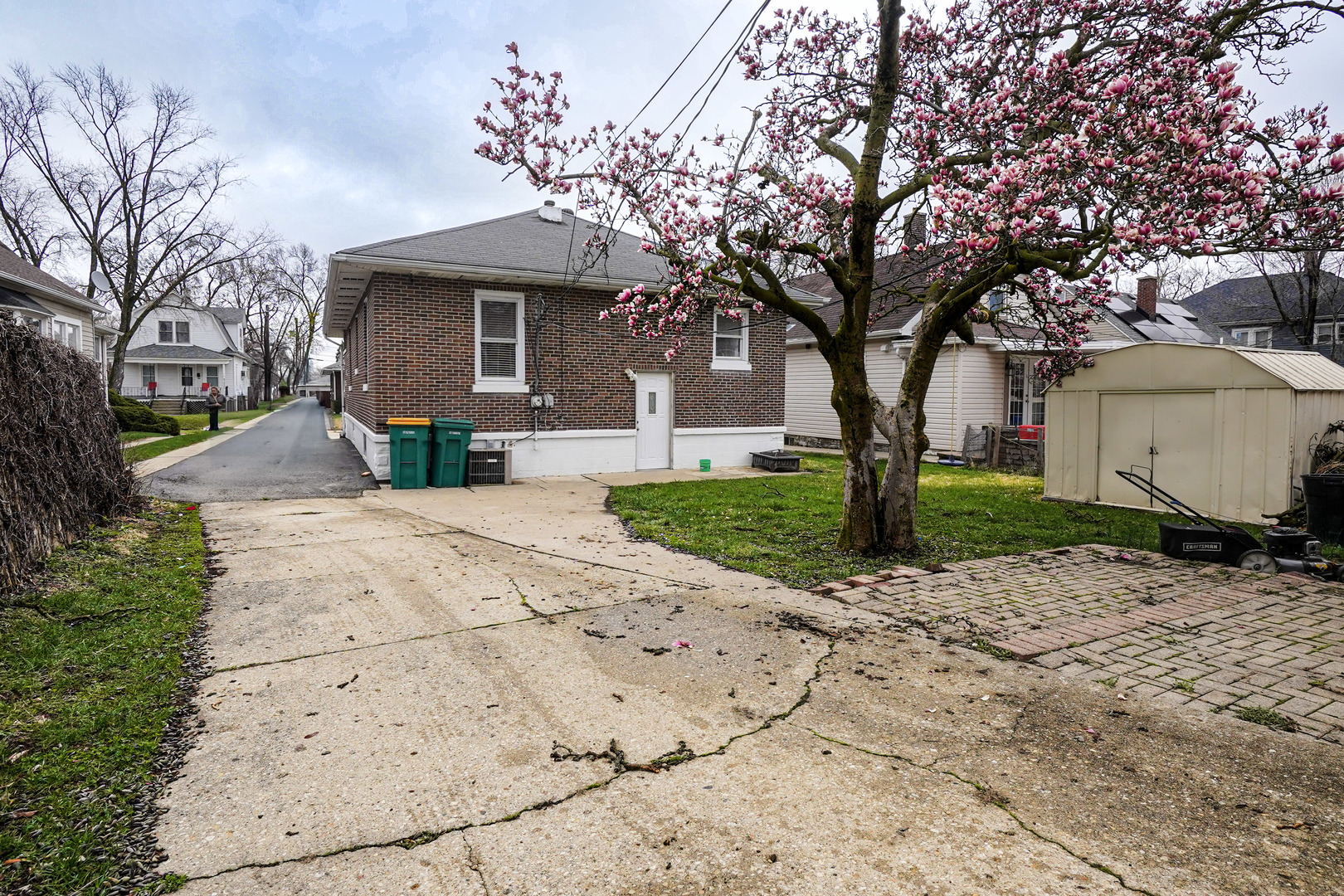 913 OAKLAND Avenue, Joliet, IL 60435