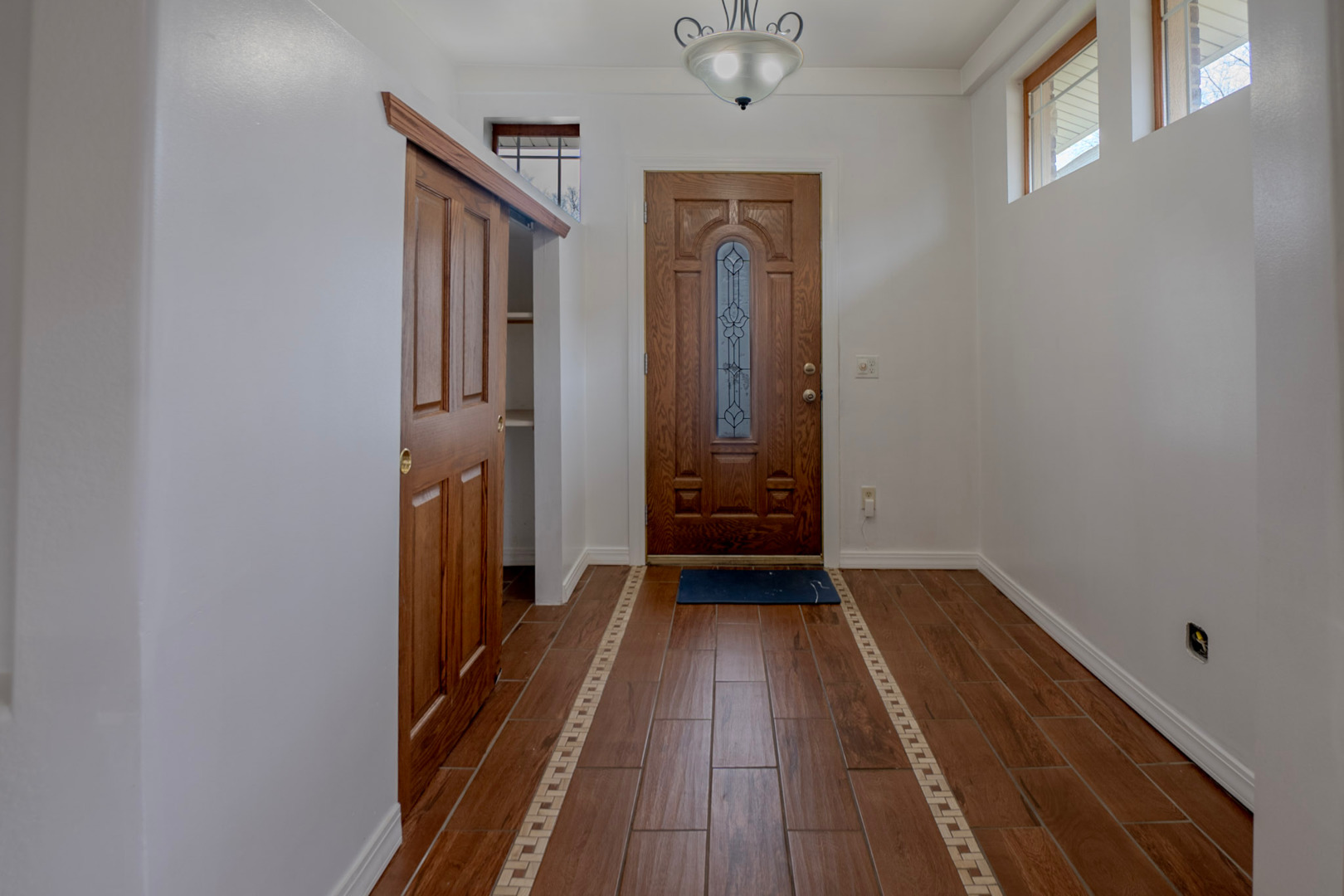913 OAKLAND Avenue, Joliet, IL 60435