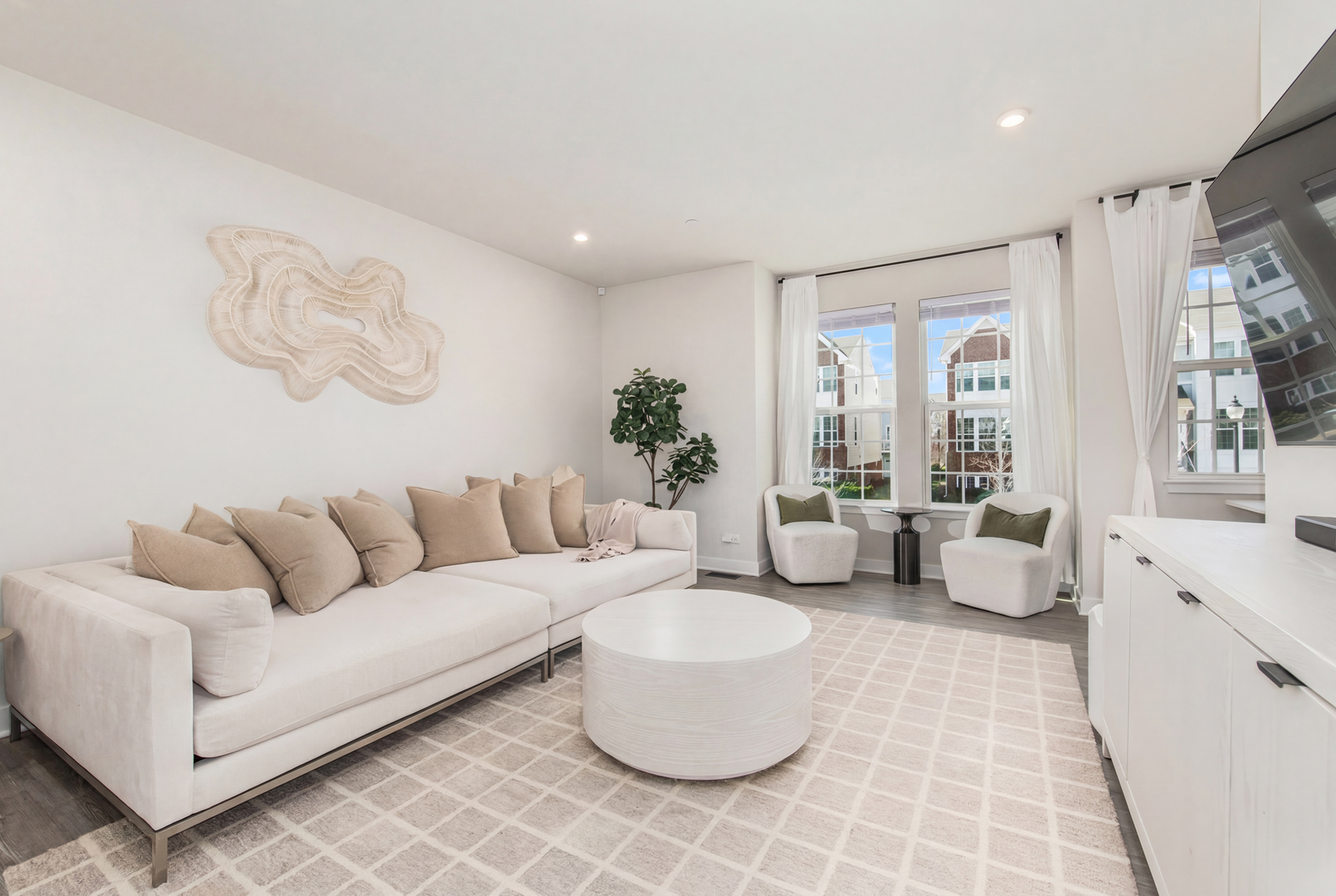 776 Rockwell Lane, Des Plaines, IL 60016