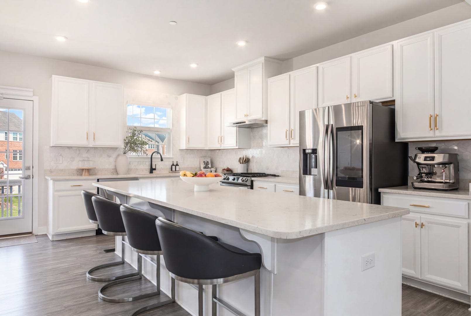 776 Rockwell Lane, Des Plaines, IL 60016