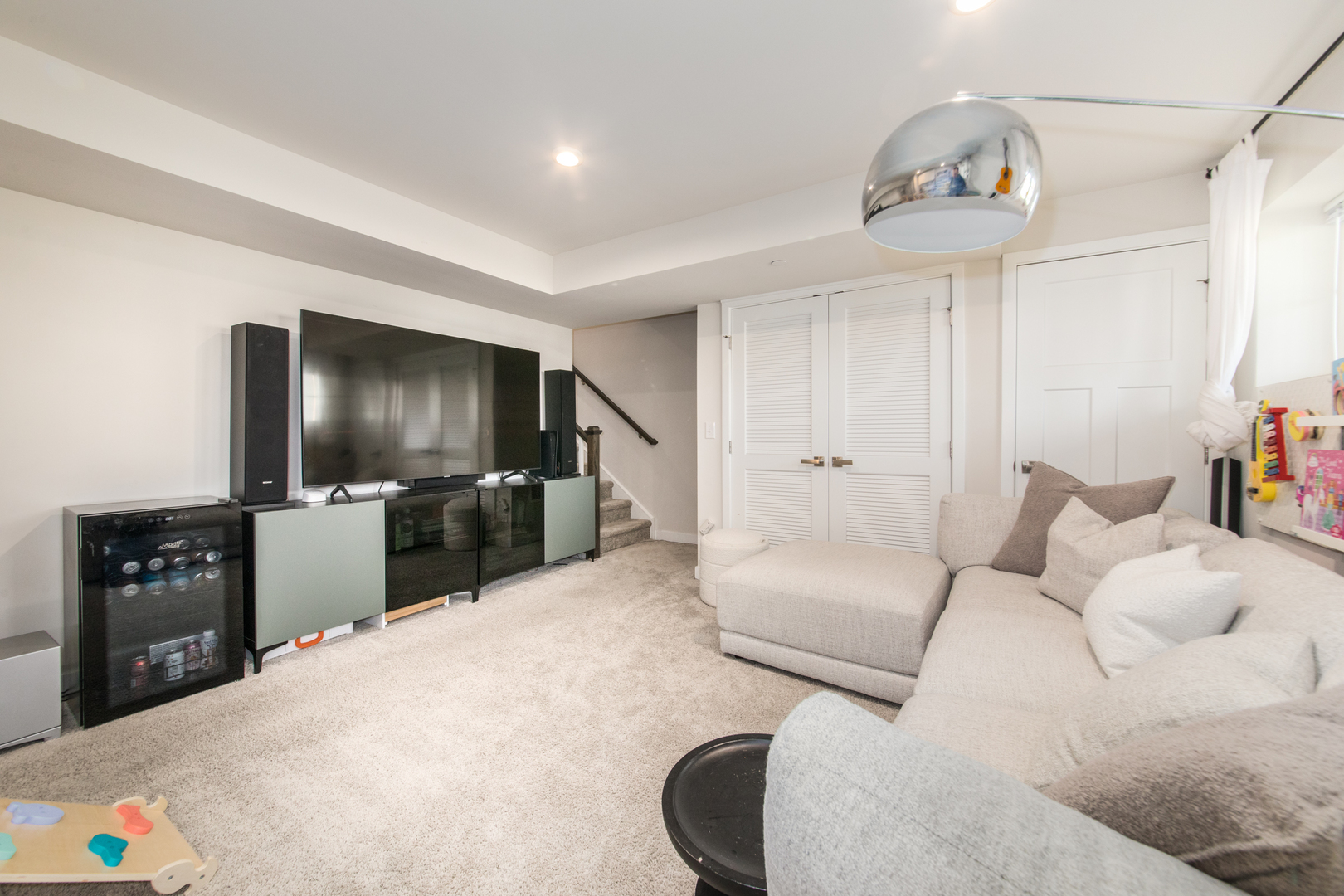 776 Rockwell Lane, Des Plaines, IL 60016