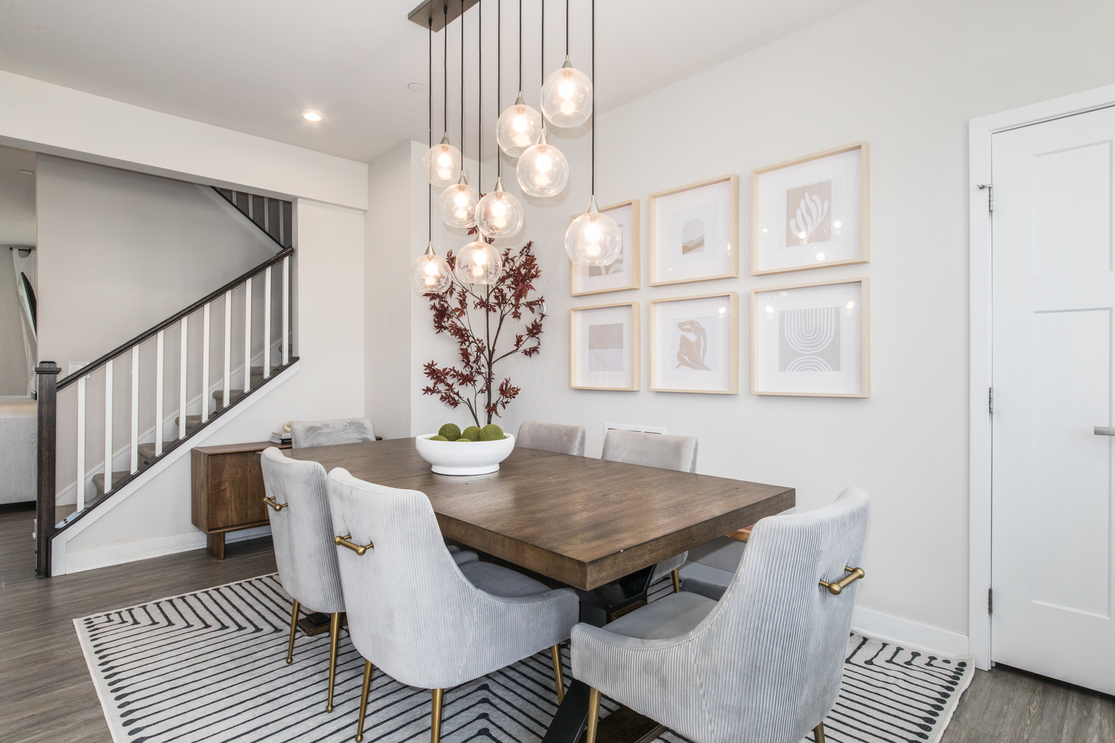 776 Rockwell Lane, Des Plaines, IL 60016