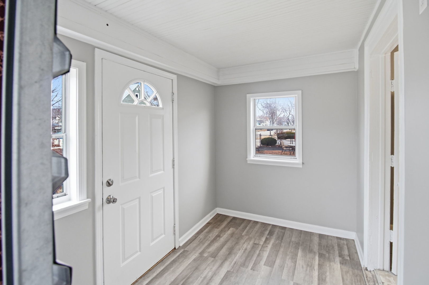 107 N State Street, Aurora, IL 60505