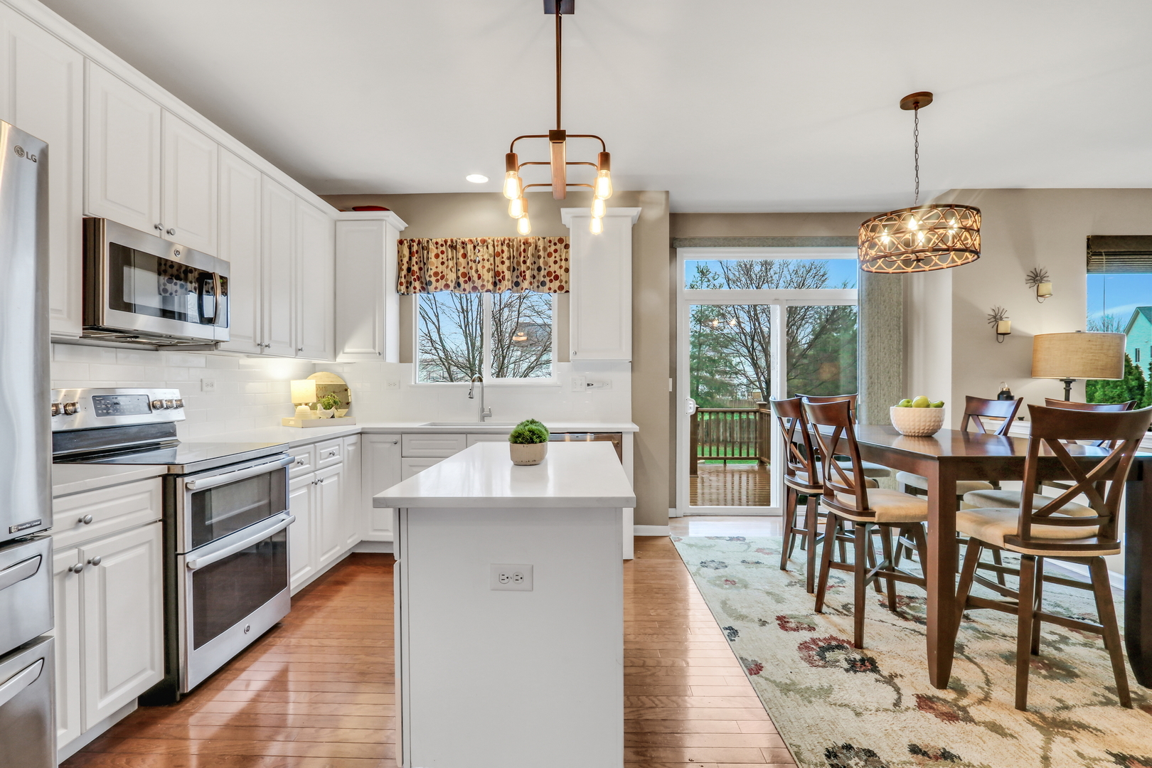 296 Biros Lane, Round Lake, IL 60073